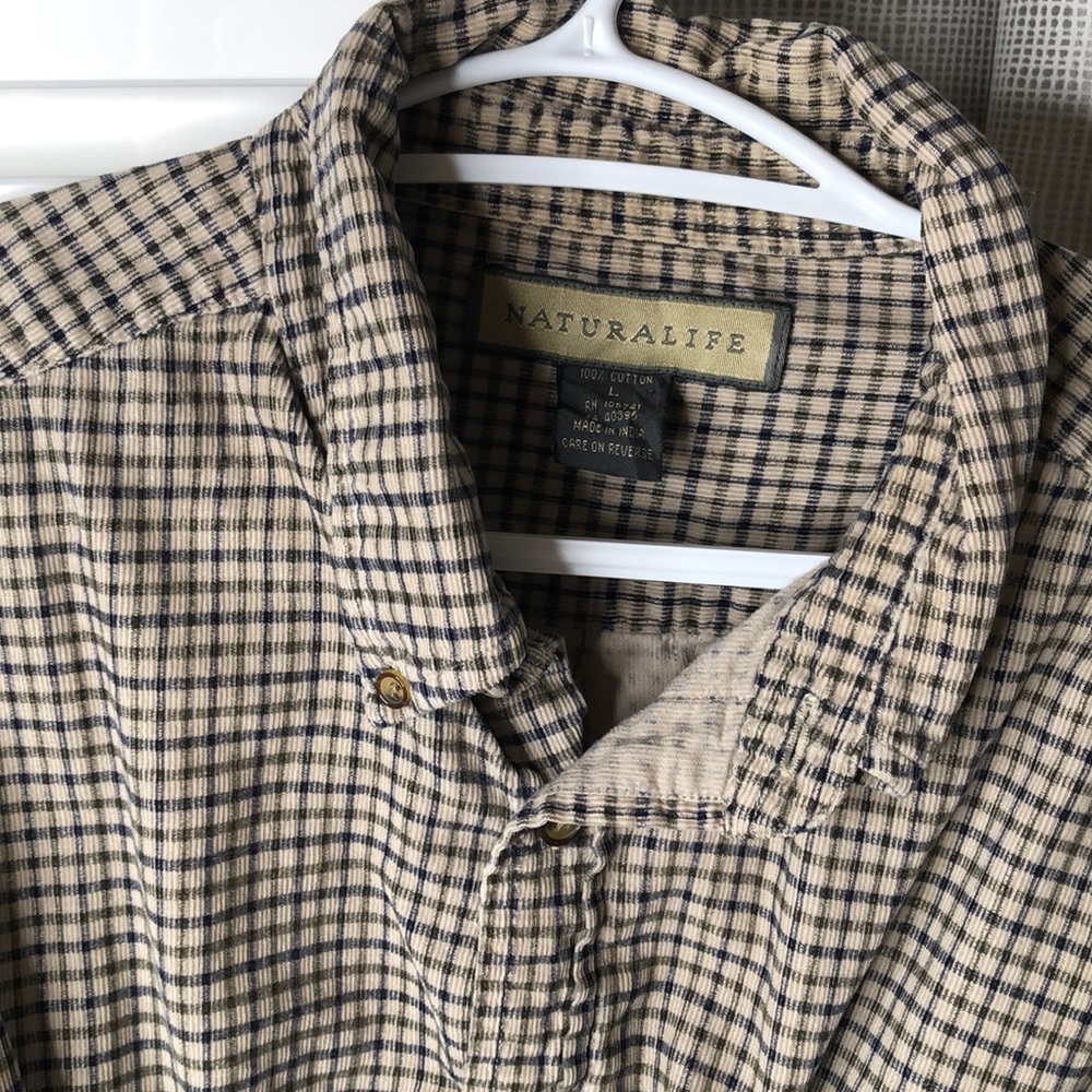 Button up top - Picture 3 of 4
